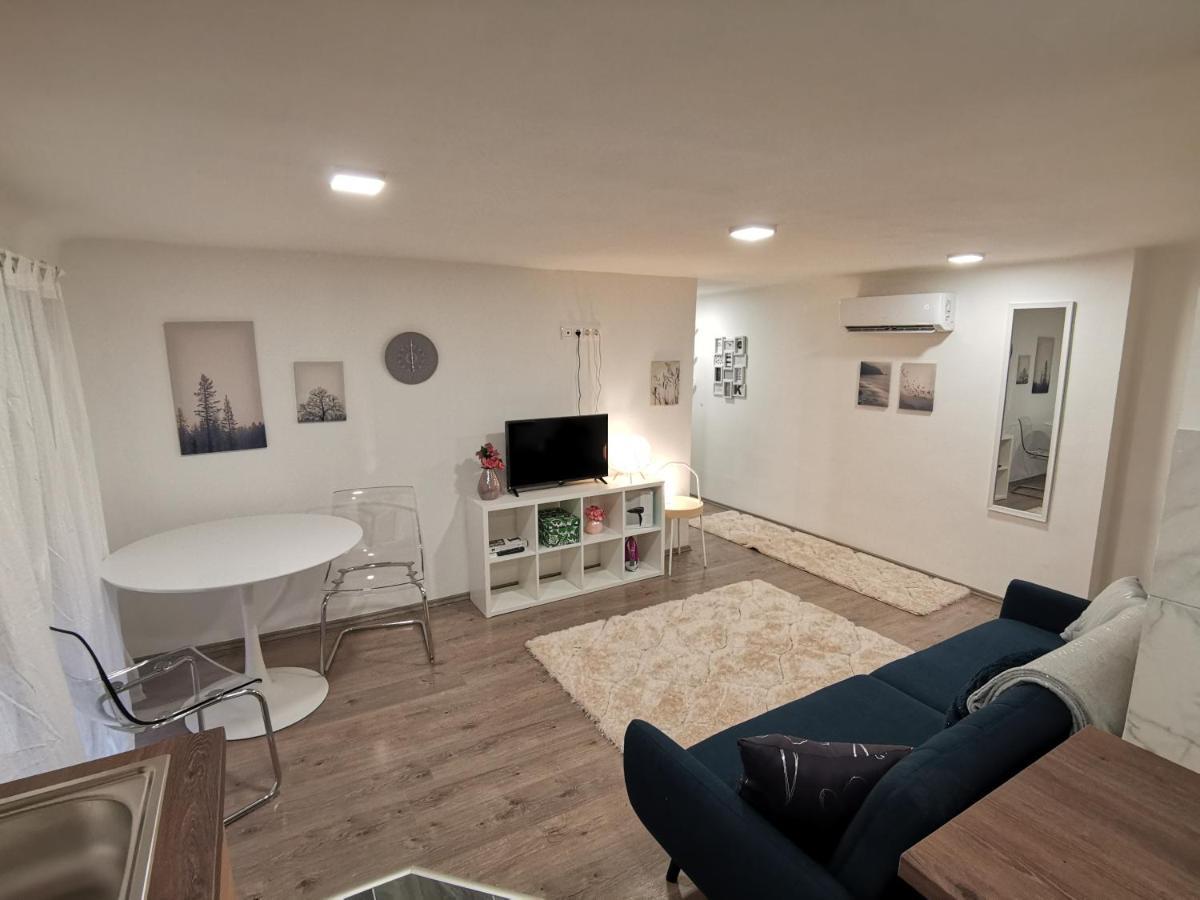 Smile Miko Apartment By Castle Boedapest Buitenkant foto
