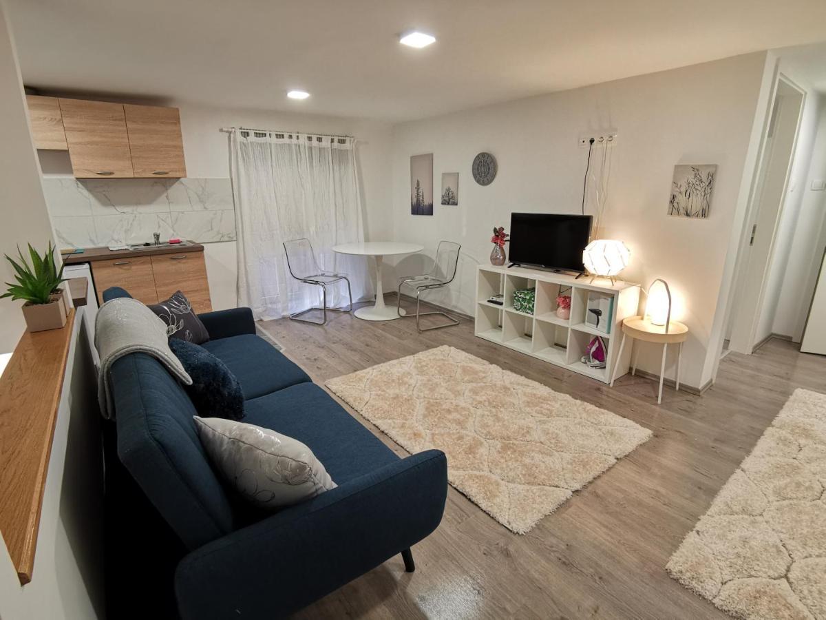 Smile Miko Apartment By Castle Boedapest Buitenkant foto
