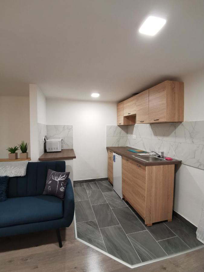 Smile Miko Apartment By Castle Boedapest Buitenkant foto