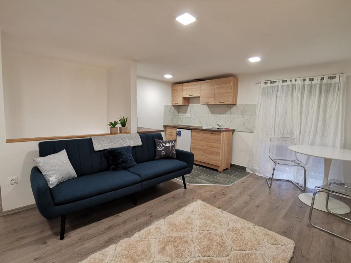 Smile Miko Apartment By Castle Boedapest Buitenkant foto